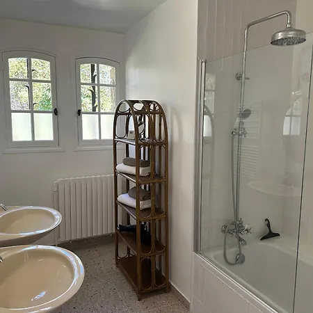 Villa Le Peruguet - Maison Avec Piscine Et Bois Prive *
